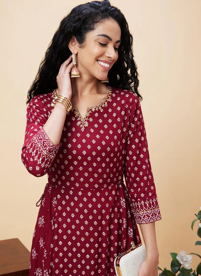 جلو باص Globus Women Ethnic Motifs Printed Thread Work Detail Kurta